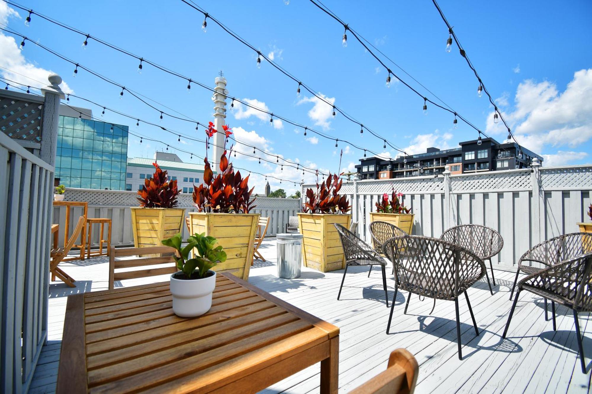 Lester Lofts By Bower Boutique Hotels Монктон Екстер'єр фото