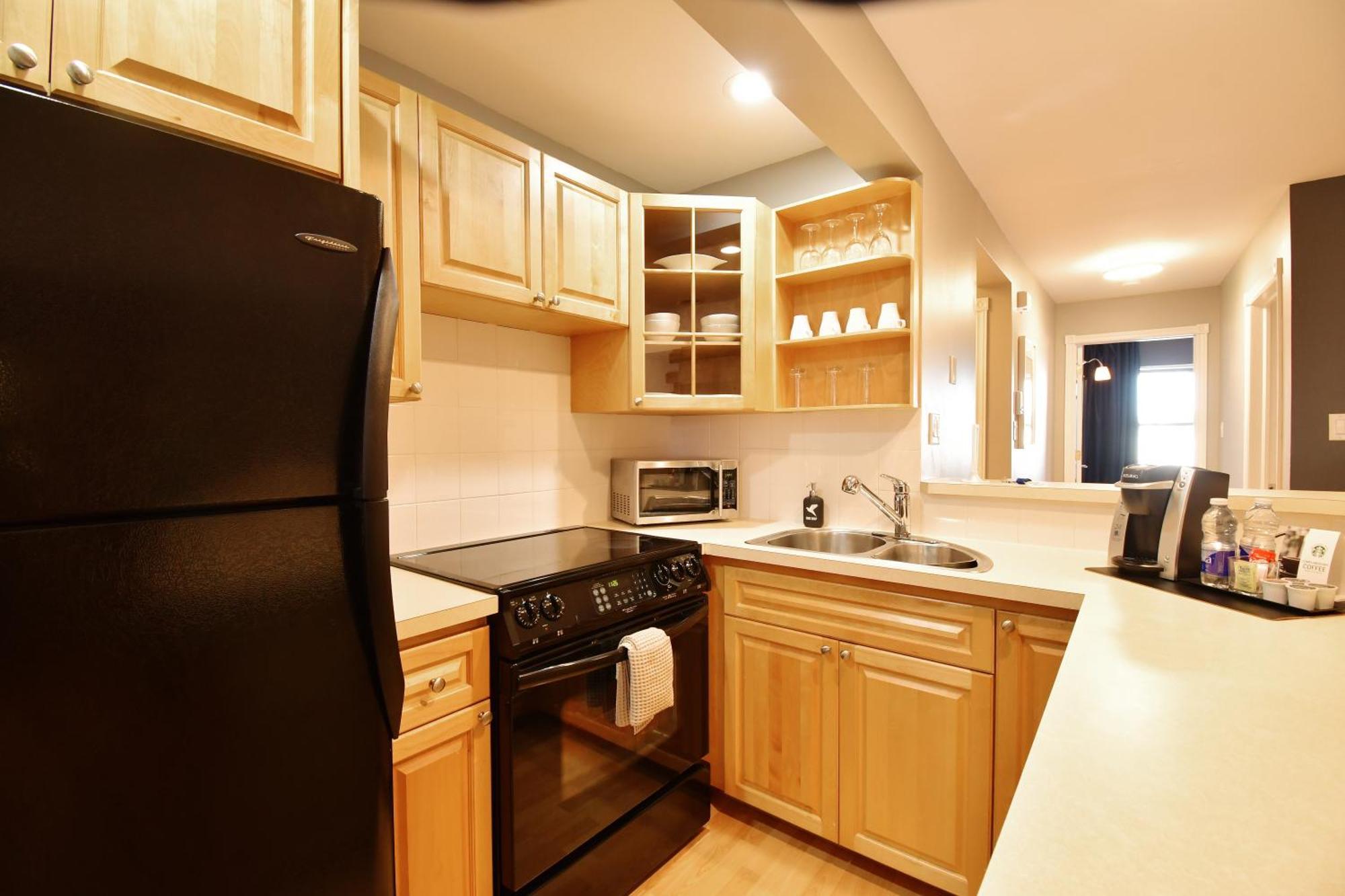 Lester Lofts By Bower Boutique Hotels Монктон Екстер'єр фото